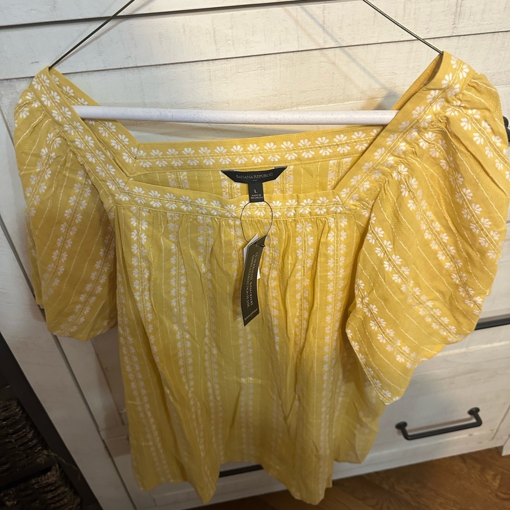 Ann Taylor short sleeve blouse